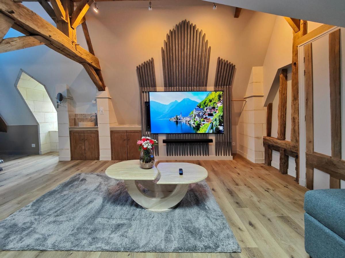 Le Bas Chitray Bed & Breakfast Ménil Екстериор снимка