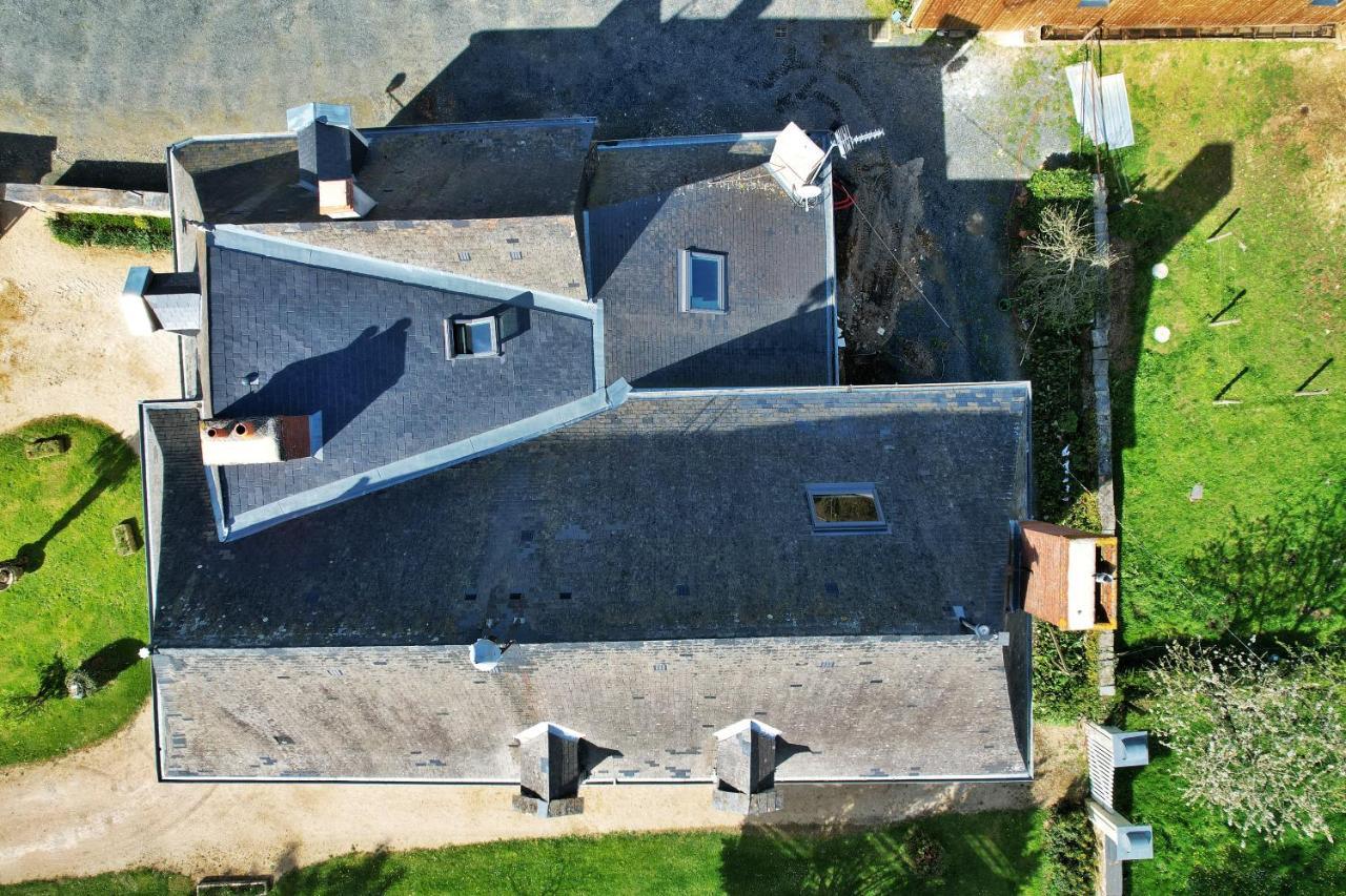 Le Bas Chitray Bed & Breakfast Ménil Екстериор снимка