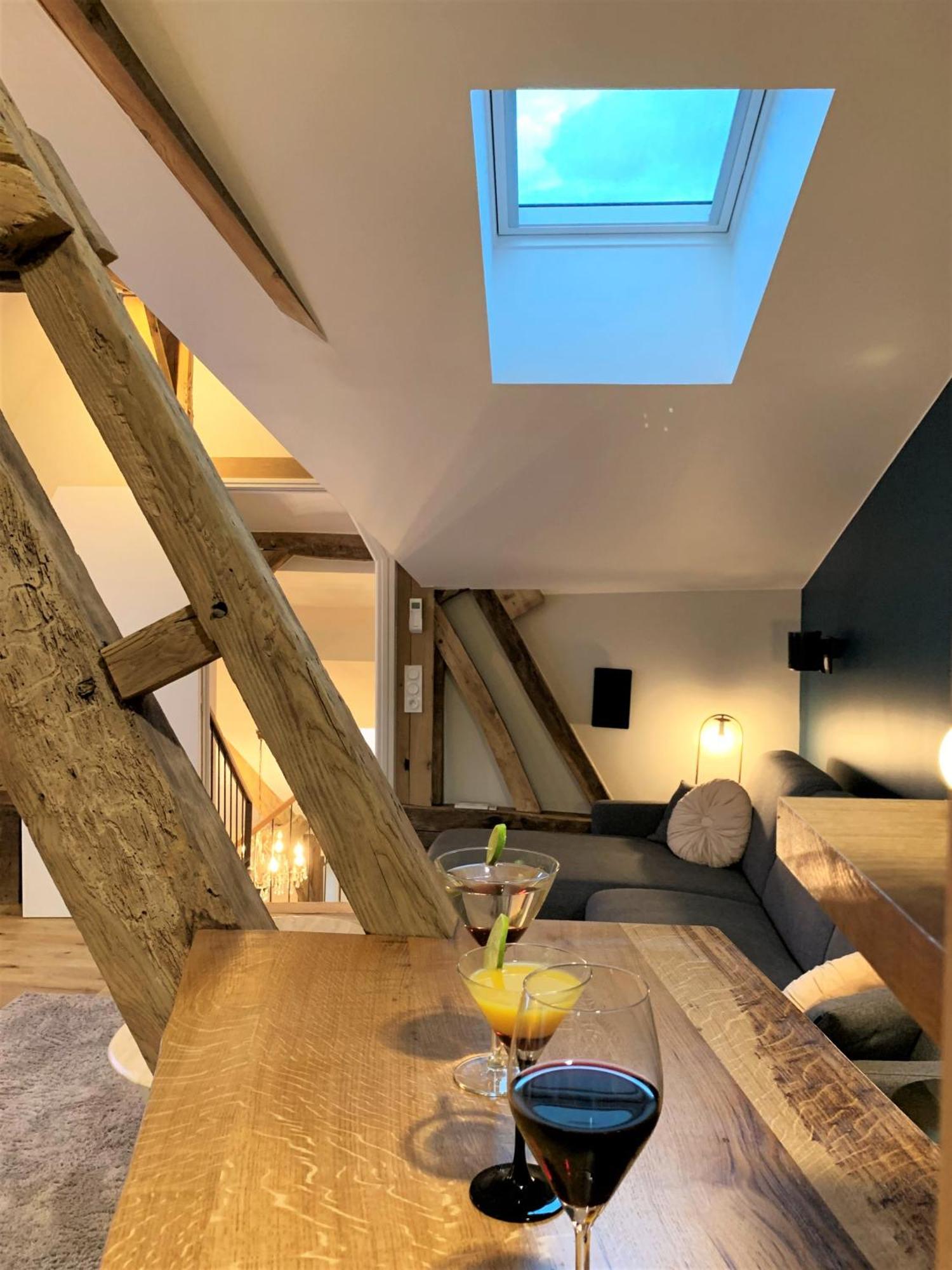 Le Bas Chitray Bed & Breakfast Ménil Екстериор снимка