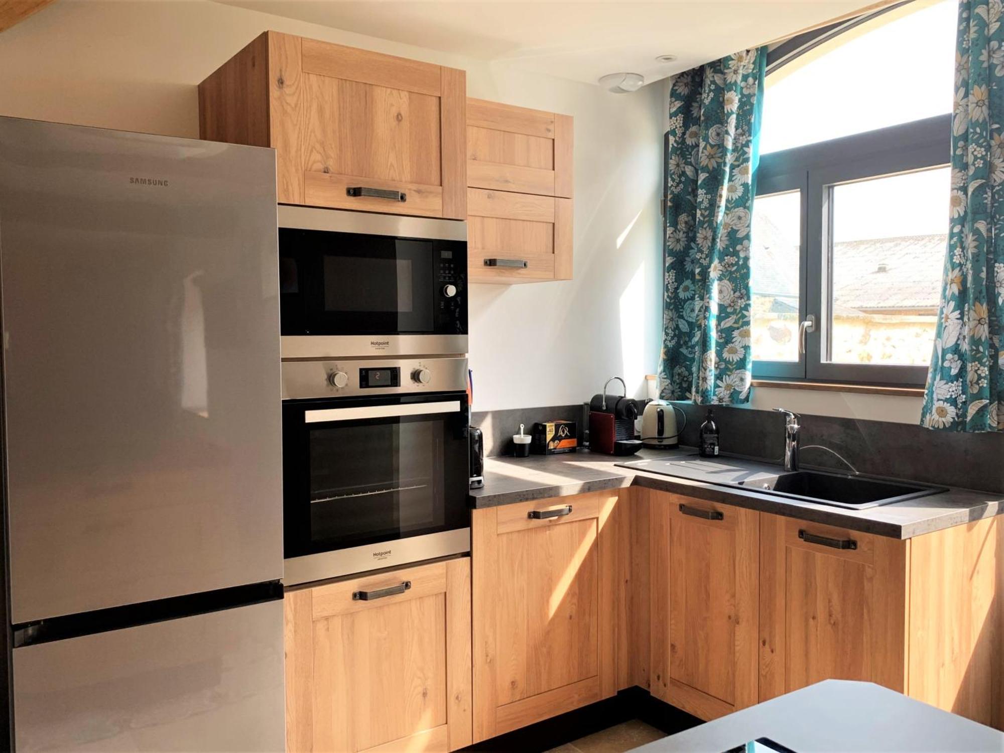 Le Bas Chitray Bed & Breakfast Ménil Екстериор снимка