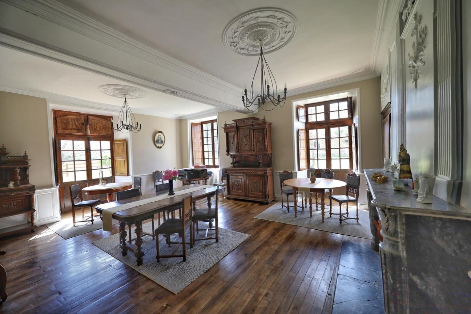 Le Bas Chitray Bed & Breakfast Ménil Екстериор снимка